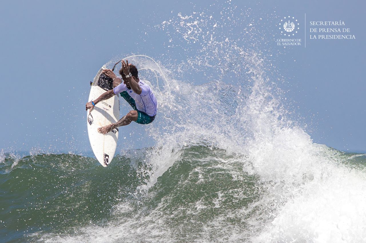 Surfistas Salvadore Os Clasifican A La Final De Los Juegos San Salvador